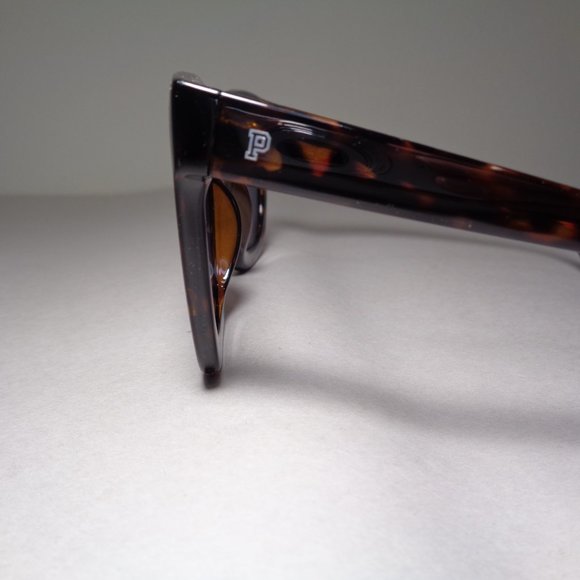 Victoria\'s Secret PK0024 Havana New Women\'s Sunglasses main image 3